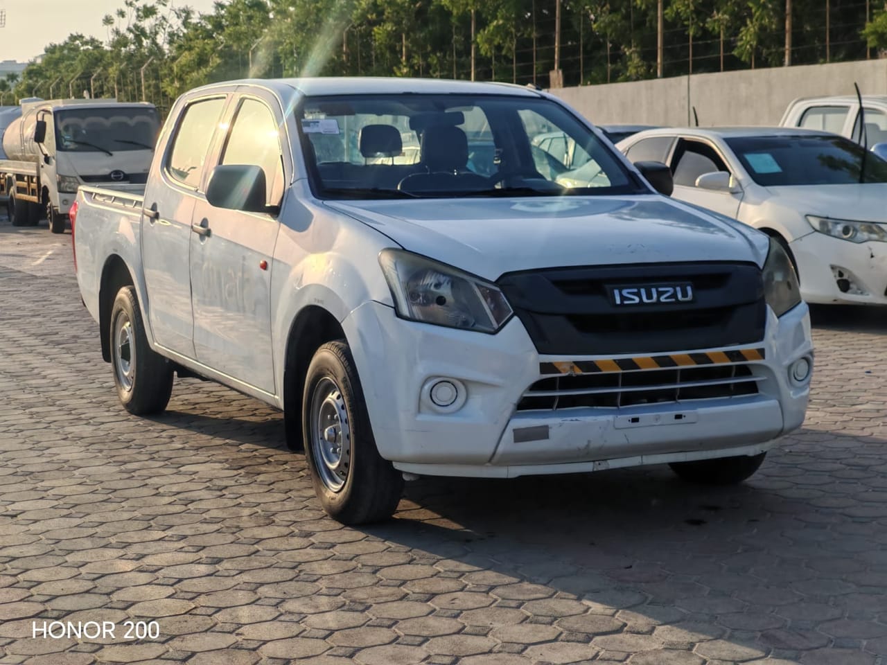 ISUZU PICK - UP 2016