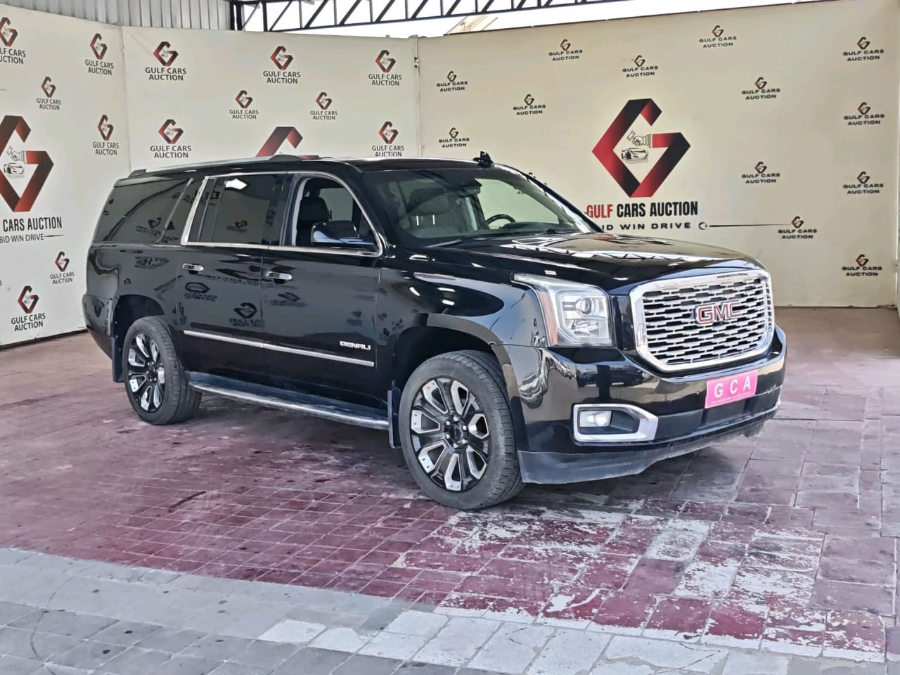 2018 GMC YUKON DENALI