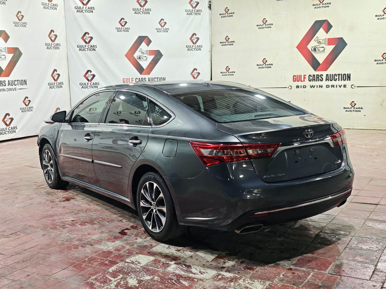 2016 TOYOTA AVALON