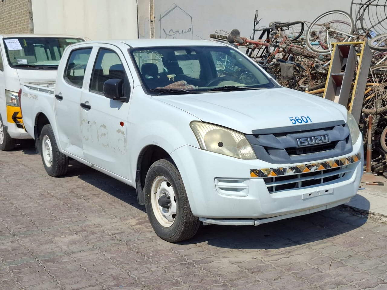 ISUZU PICK - UP 2013