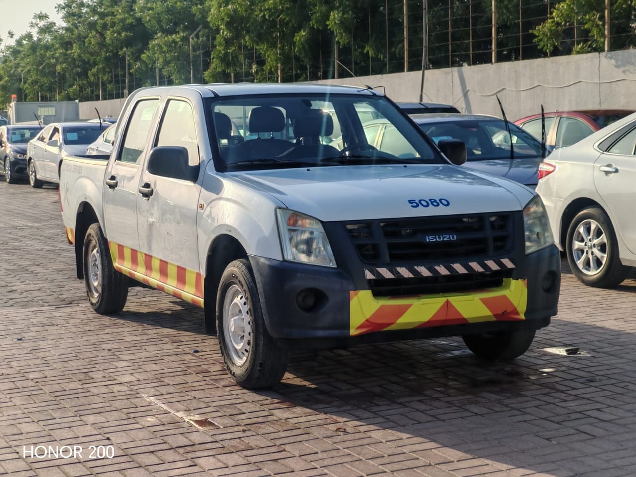 ISUZU PICK - UP 2012